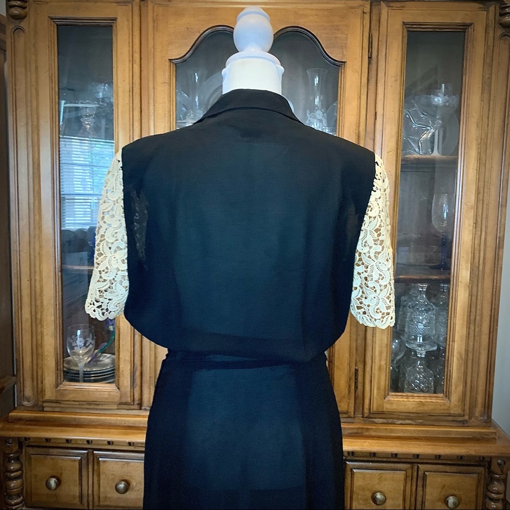 1940s Ed Mar Day Dress, Bakelite Sparkle Buttons - Picture 4 of 12
